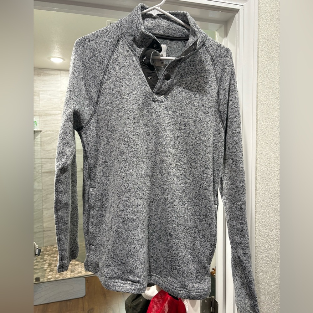 Sonoma Men's Heathered Gray Crewneck Sweater